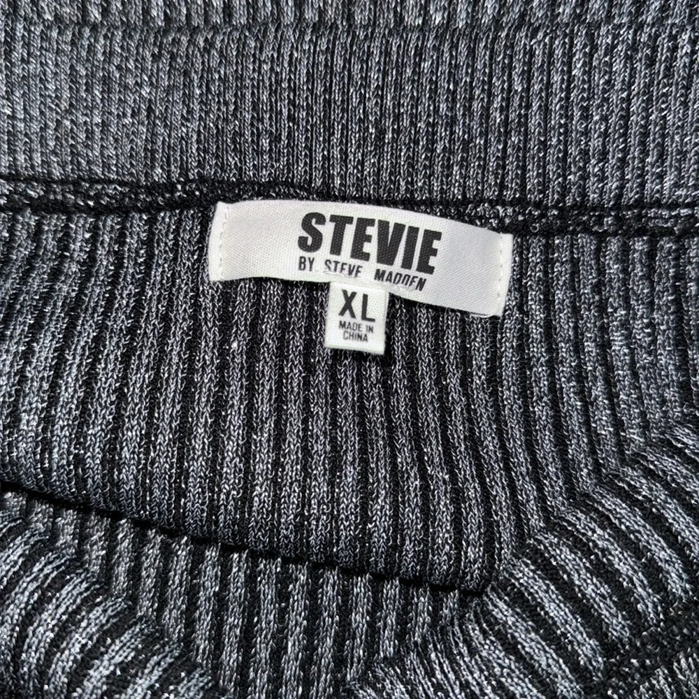NWT!! STEVIE by STEVEN MADDEN Women's Gray Ribbed Skirt Size XL